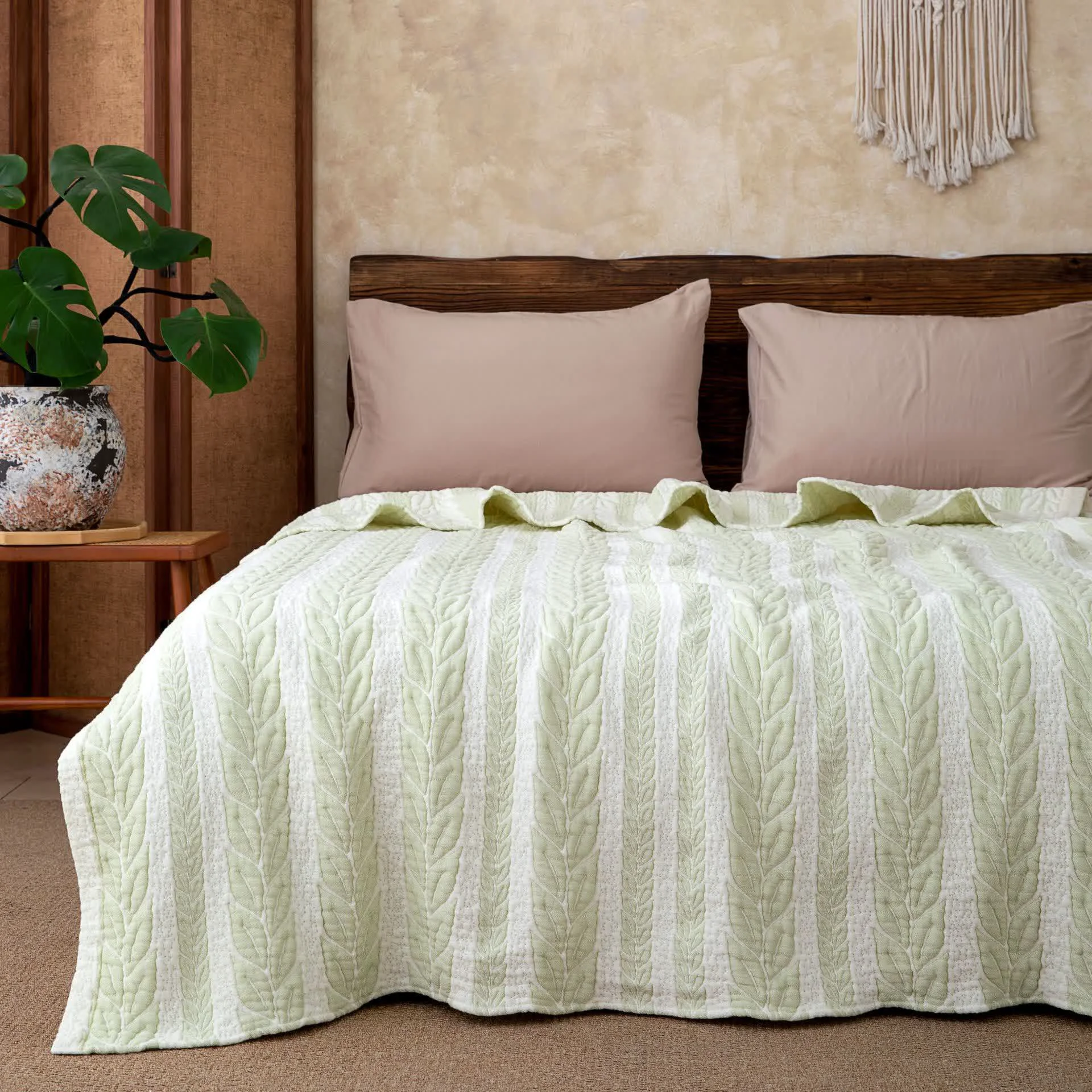 Stylish Ownkoti Scandinavian Leaf Stitch Cotton Quilt Carefully Designed