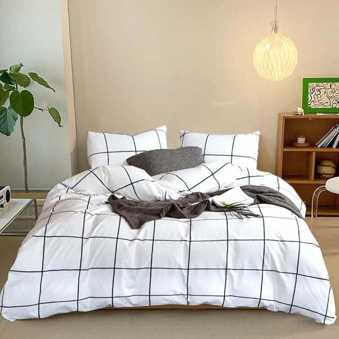 Fashionable CLOTHKNOW White Plaid Queen Comforter Set Grid Bedding Comforter Sets Geometric Comforter Soft White Comforter with 2 x Pillow Cases Innovative