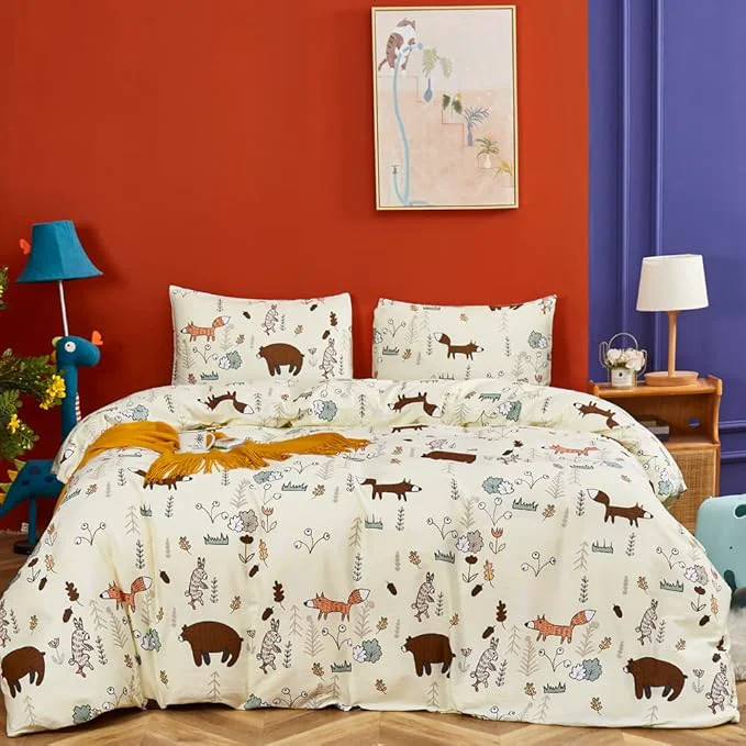 Versatile CLOTHKNOW Kids Queen Comforter Set 3Pcs Yellow Animal Bedding Comforter Sets Fox Woodland Forest Comforter with 2 x Pillow Cases Premium Material