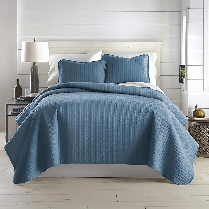 Eco-Friendly Southshore Fine Living Inc. Summer Quilt King Size Bedding Set with 2 Pillow Shams Lightweight Bedspreads King Size Blue Coverlet Quilt Comforter Pet Hair Resistant Bedding Coronet Blue Quilt Relaxed