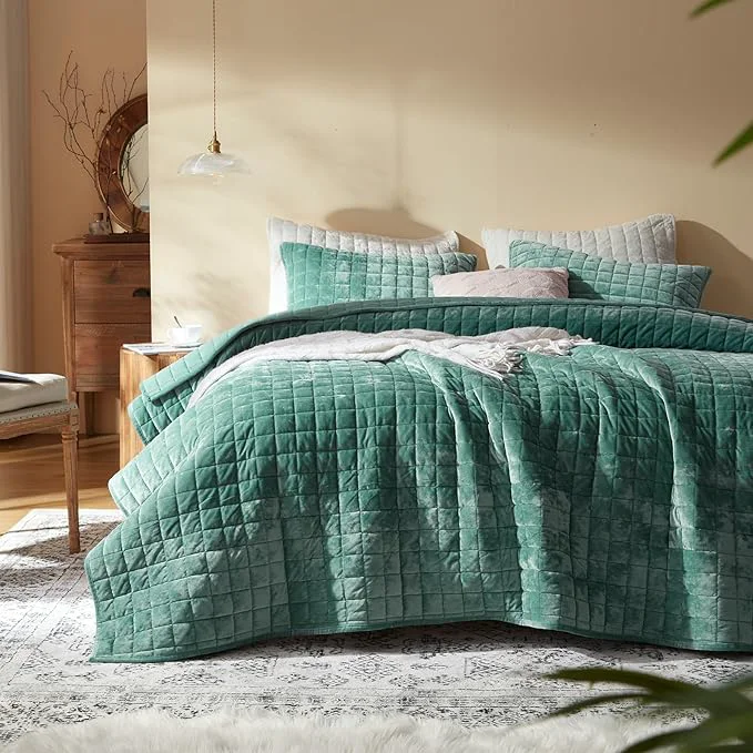 Modern LEAONME Velvet Quilt Oversized California King-120 39 39 x120 39 39 Lightweight Aqua Green Velvet Comforter Set with 2 Pillow Shams Oversized Bedspread Coverlet Quilted Bedding Set for All Season High-Performance