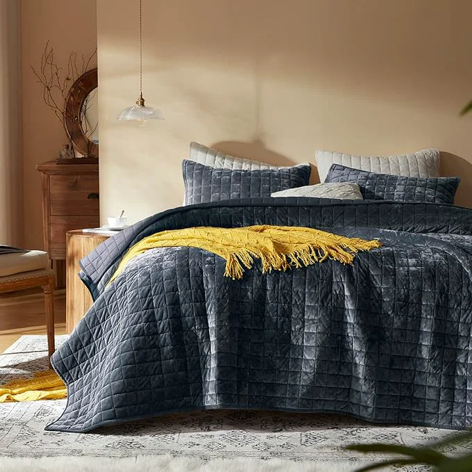 Effective LEAONME Velvet Quilt King Size-98 39 39 x106 39 39 Lightweight Navy Blue Velvet Comforter Set with 2 Pillow Shams Soft Bedspread Coverlet Quilted Bedding Set for All Season Minimalist