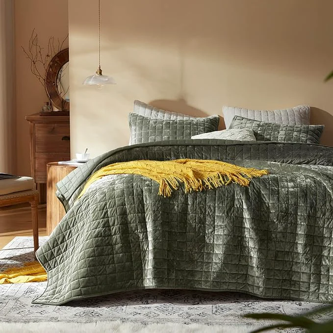 Powerful LEAONME Velvet Quilt California King-118 39 39 x106 39 39 Lightweight Olive Green Velvet Comforter Set with 2 Pillow Shams Soft Oversized Bedspread Coverlet Quilted Bedding Set for All Season World-Class