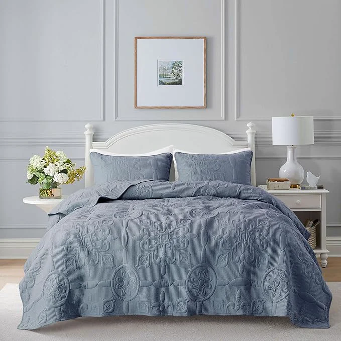Fashionable B2EVER Blue Damask Quilt Queen Size Bedding Sets with 2 Pillow Shams Boho Bedspread Lightweight Soft Farmhouse Vintage Bohemian Coverlet Retro Jacquard Pattern Bed Cover for All Season 3 Pieces Minimalist