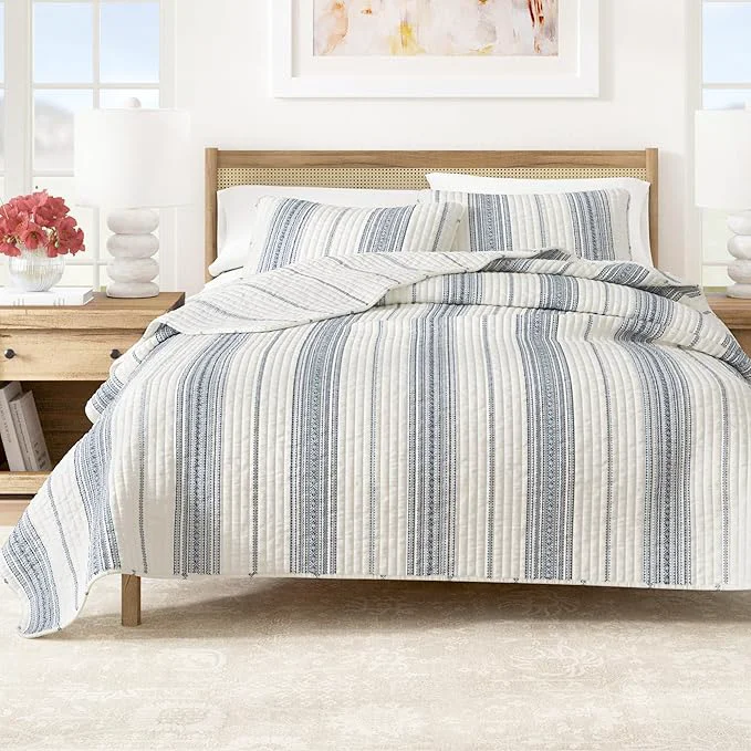 Carefully Designed Great Bay Home Striped Quilt Set - 3-Piece Full Queen Size Farmhouse Bedding Set - Lightweight All-Season Reversible Bedspread White Navy Contemporary