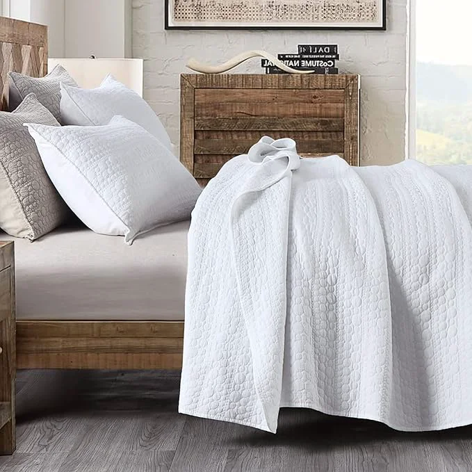 Top-Quality HORIMOTE HOME Quilt Set Queen Size White Classic Geometric Spots Stitched Pattern Stone-Washed Microfiber Chic Rustic Look Ultra Soft Lightweight Quilted Bedspread for All Season 3 Pieces Comfortable