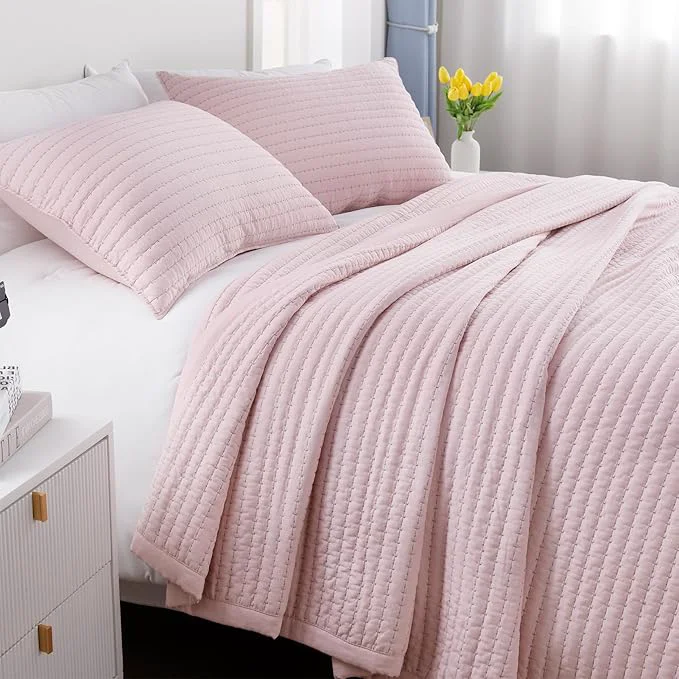 Unique Queen Quilt Set – 90 quot x90 quot Soft Washed 3-Layer Lightweight Bedspread with Multi-Lock Quilting Minimalist Nordic Bedding All-Season Quilt for Spring Summer amp Fall 1 Quilt 2 Pillow Shams Pink Prestigious