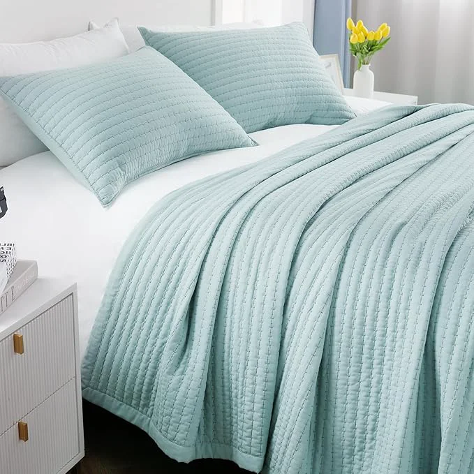 First-Class King Quilt Set – 104 quot x90 quot Soft Washed 3-Layer Lightweight Bedspread with Multi-Lock Quilting Minimalist Nordic Bedding All-Season Quilt for Spring Summer amp Fall 1 Quilt 2 Pillow Shams Green Casual