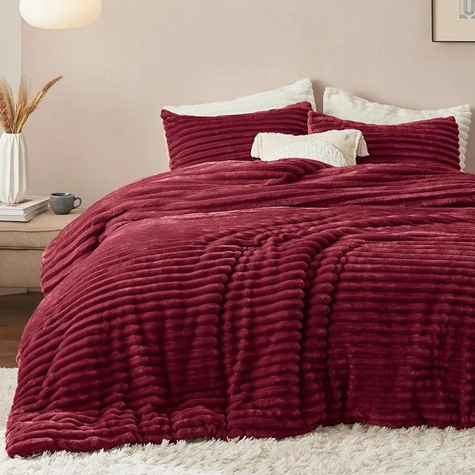 Expertly Made Bedsure Comforter Set Queen Size - GentleSoft™ 3 Pieces Double-Side Fleece Fluffy Dark Red Comforter Set Cozy Striped Room Decor Aesthetic Luxury Bedding Queen Size 2 Pillowcases 90x90 Inches Premium