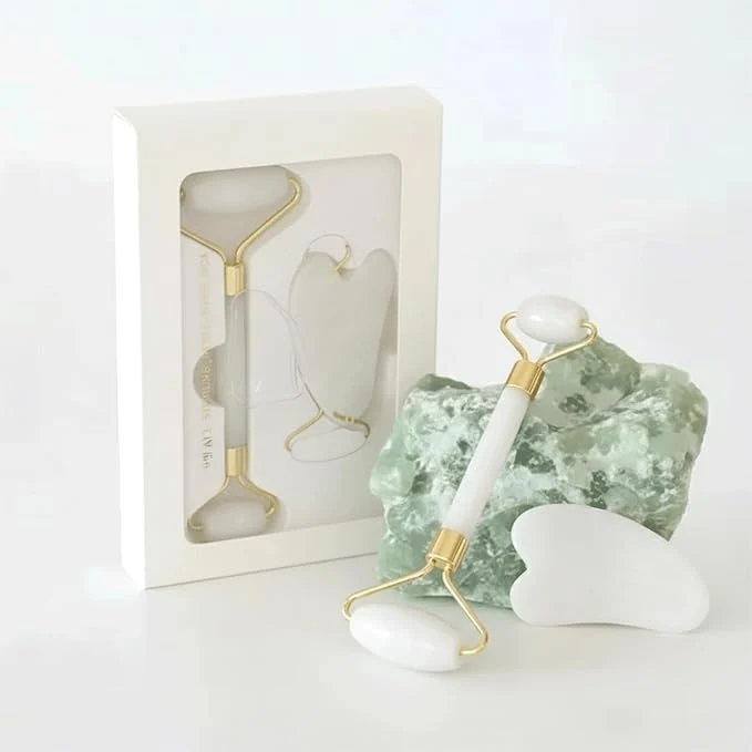 Easy-to-Use Gua Sha Jade Roller Facial Tools Face Roller and Gua Sha Set High-End