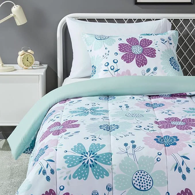 Trendy Amazon Basics 2-Piece Soft All-Season Microfiber Kids' Comforter and Pillow Selected
