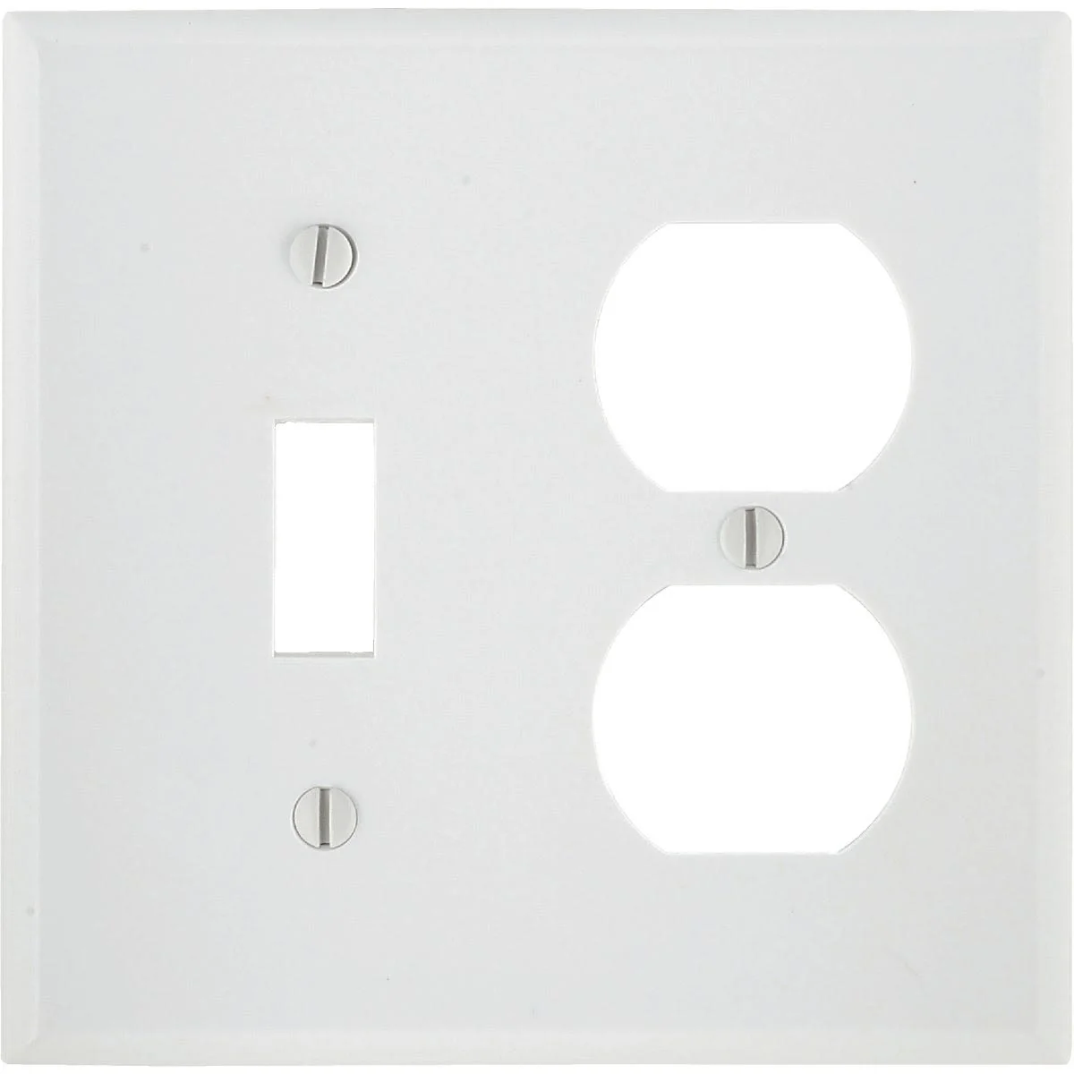 Functional Leviton 2-Gang Single Toggle Duplex White Outlet Wall Plate Soft
