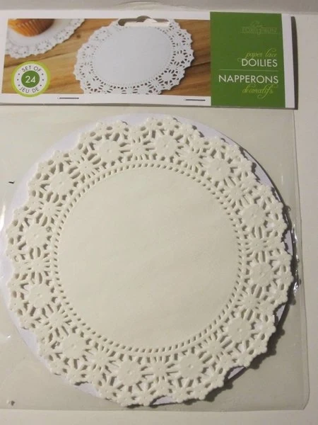 High-Performance Fox Run Paper Lace Doilies 6 in. Casual
