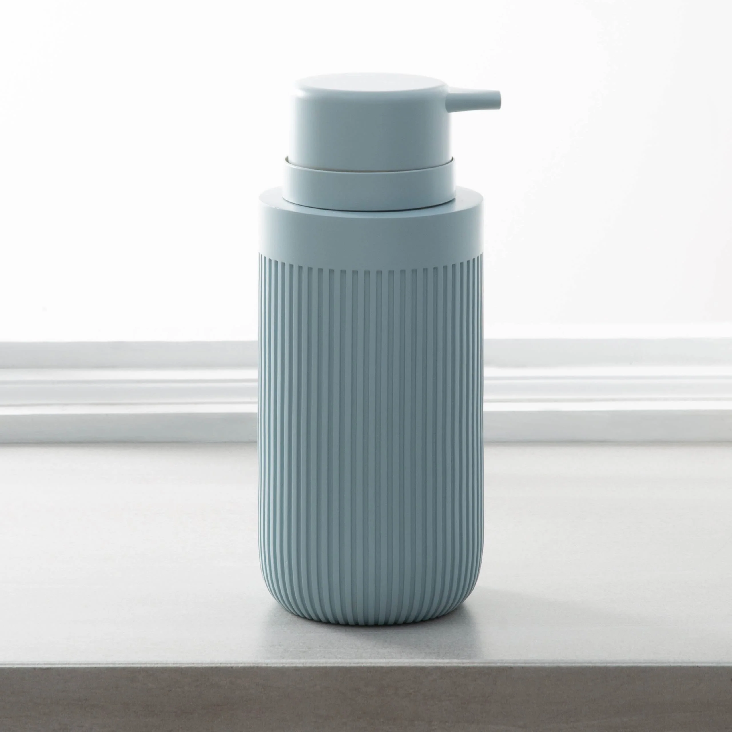 Elite Moda Corbett Lotion Pump - Blue Selected
