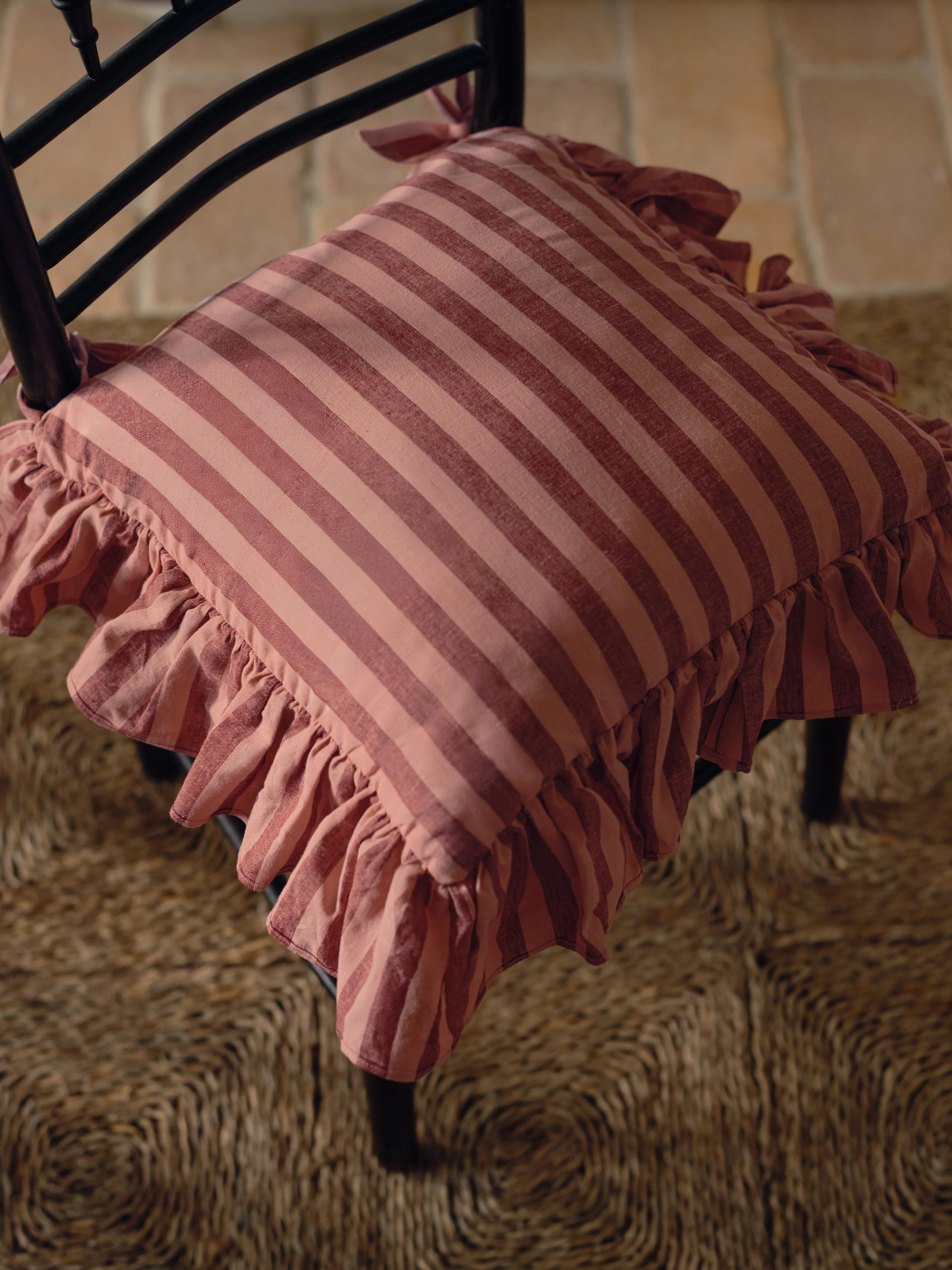 Breathable Rhubarb Rose Pembroke Stripe Frill Linen Blend Seat Pad Stylish