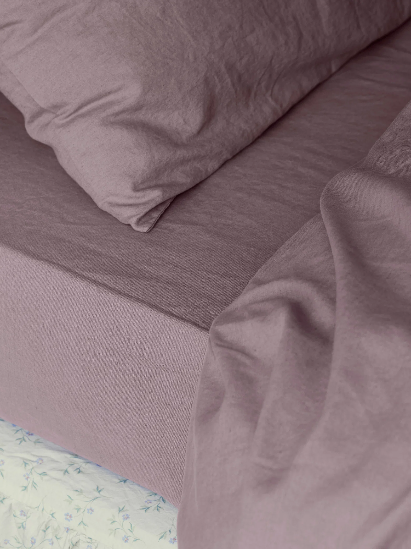 Dependable Elderberry Linen Blend Fitted Sheet Practical