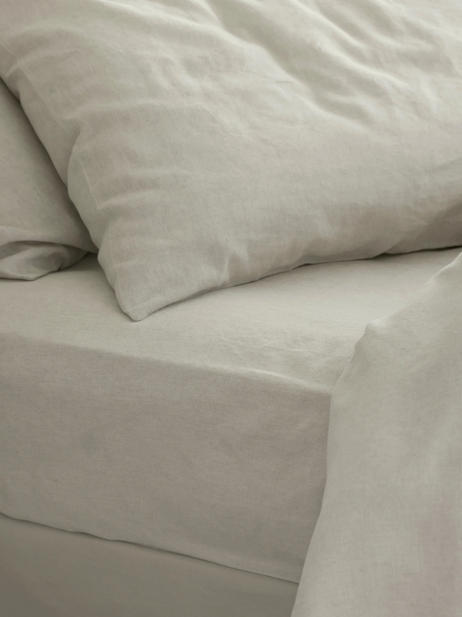 Relaxed Oatmeal Linen Blend Fitted Sheet Environmentally Friendly