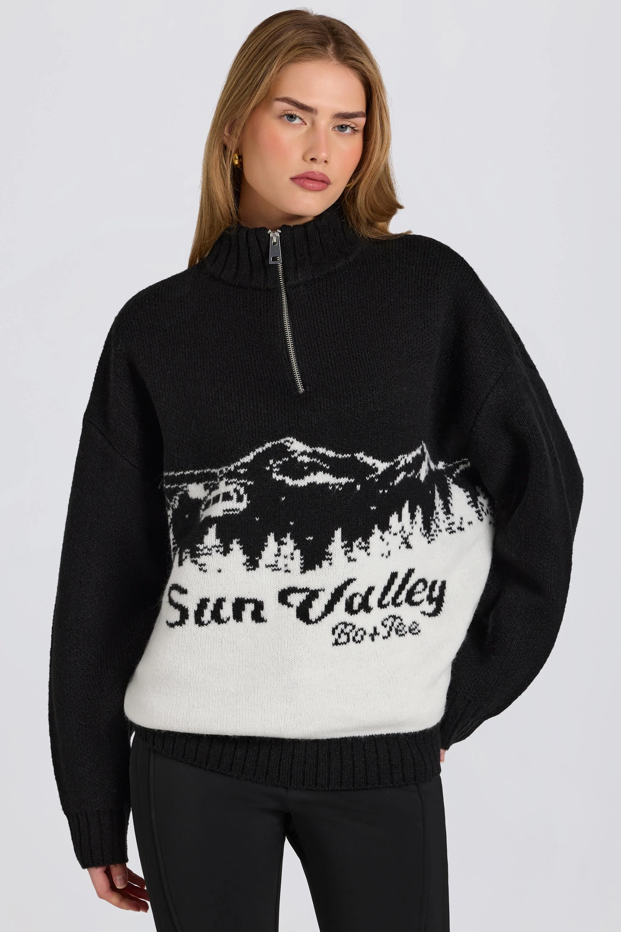Solid Knit Quarter-Zip Turtleneck Oversized Jumper in Black Carefully Designed