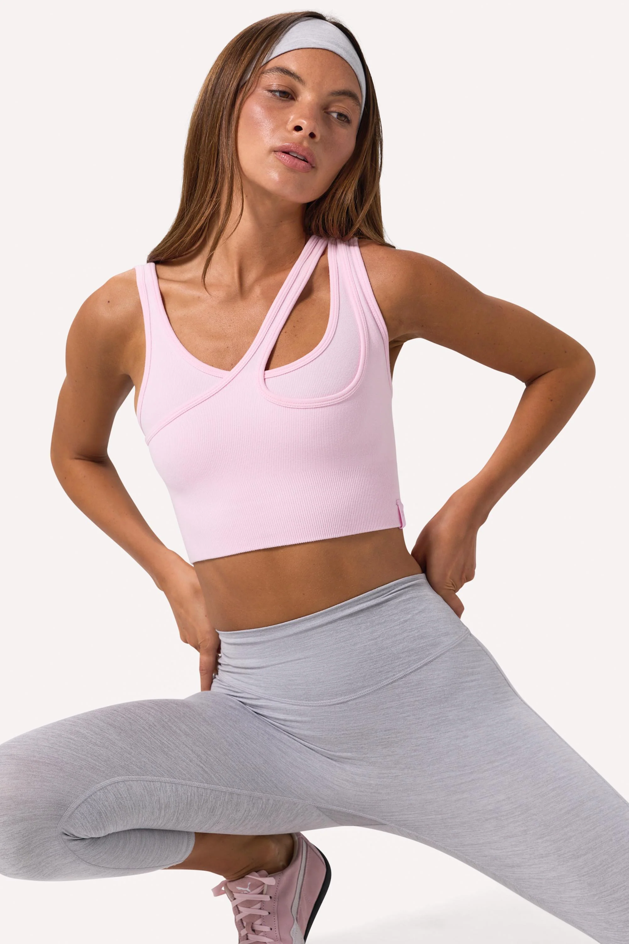Sophisticated Seamless Soft Rib Asymmetric Sports Bra in Powder Pink Solid