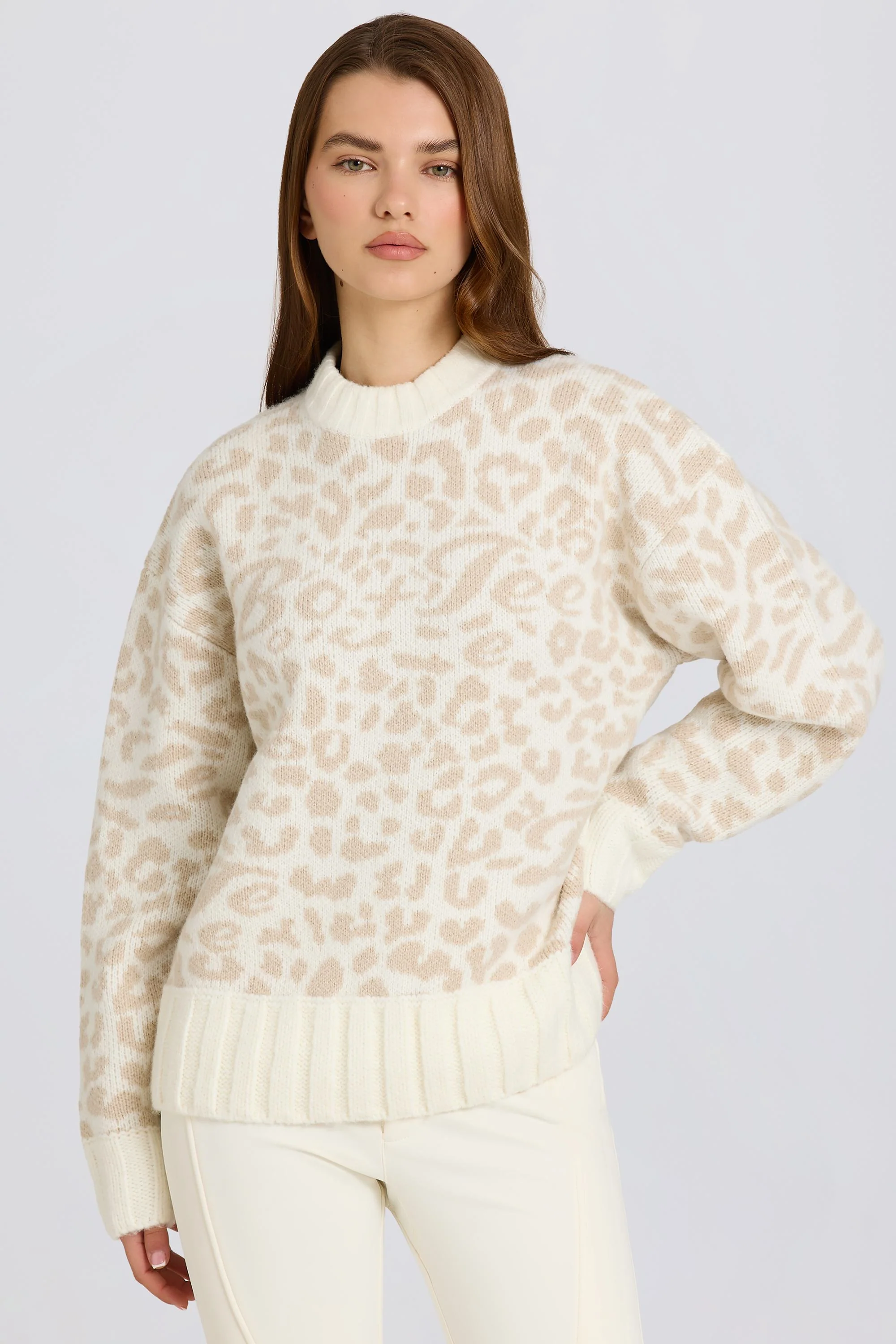 Convenient Jacquard-Knit Oversized Jumper in Ice Fine Crafted