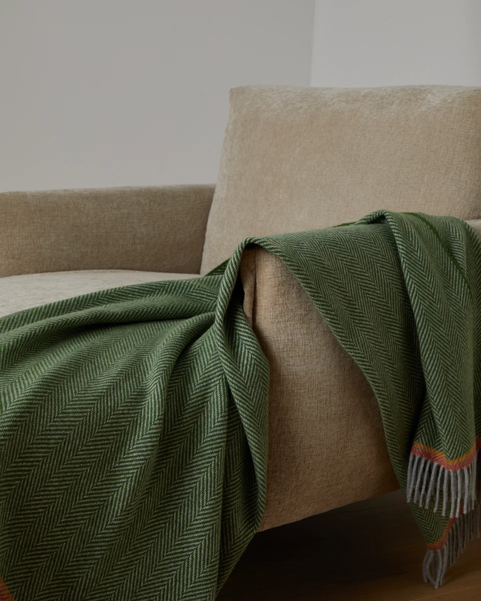 Powerful Foxford Barrow Cashmere and Lambswool Throw World-Class