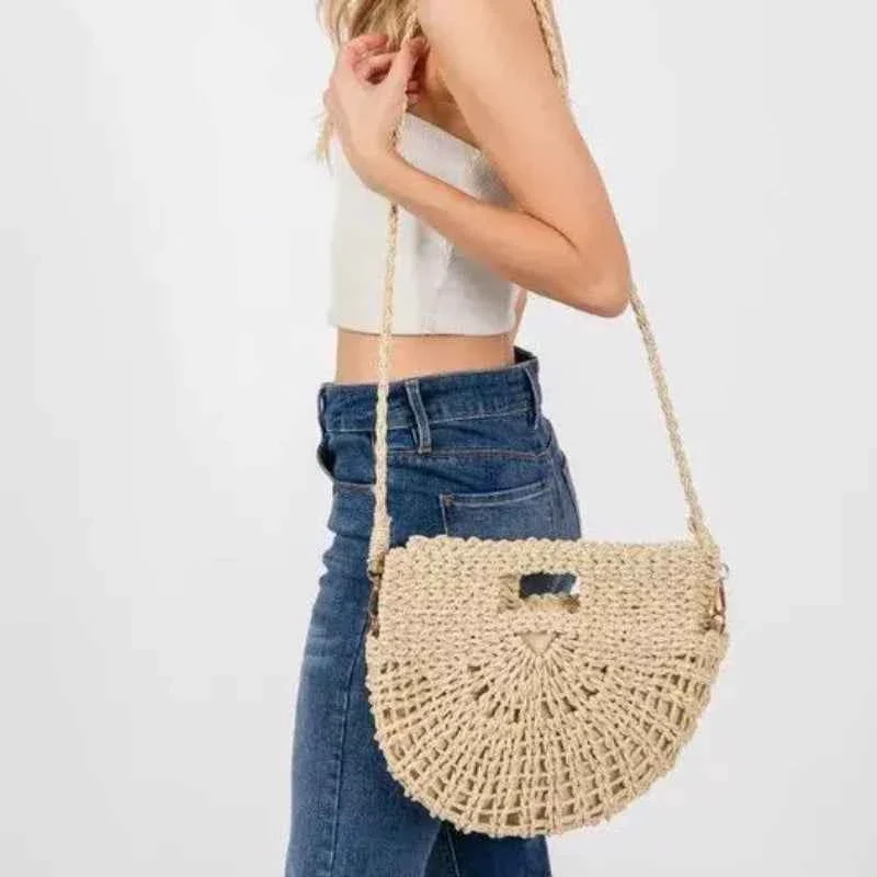 Prestigious Half Moon Tote Bag - Stylish and Versatile for Every Occasion Durable