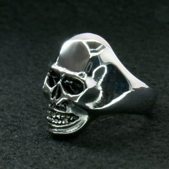 Fine Hot Leathers JWR2104 Men's Smooth Skull Stainless Steel Ring Comfortable