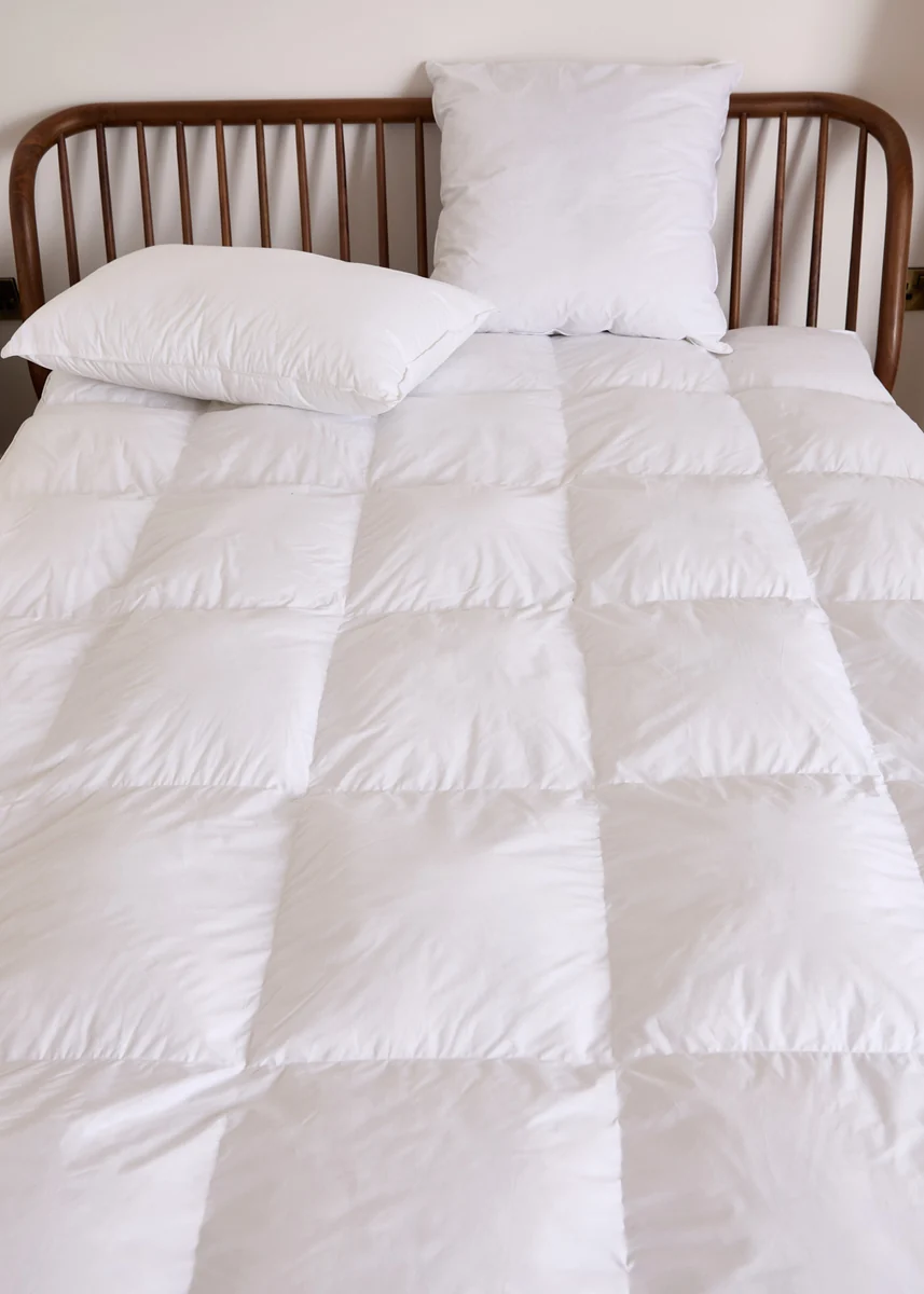 Classic Foxford Clusterfil Mattress Topper - King Professional