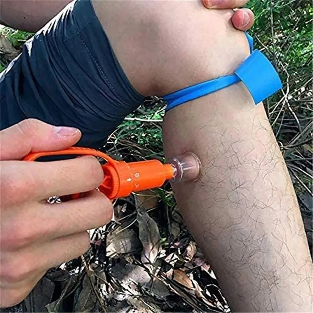 Fast Outdoor Venom Extractor Pump - First Aid Kit for Snake Mosquito Bee Bites - Survival Vacuum Suction Pump for Camping and Hiking Next-Generation