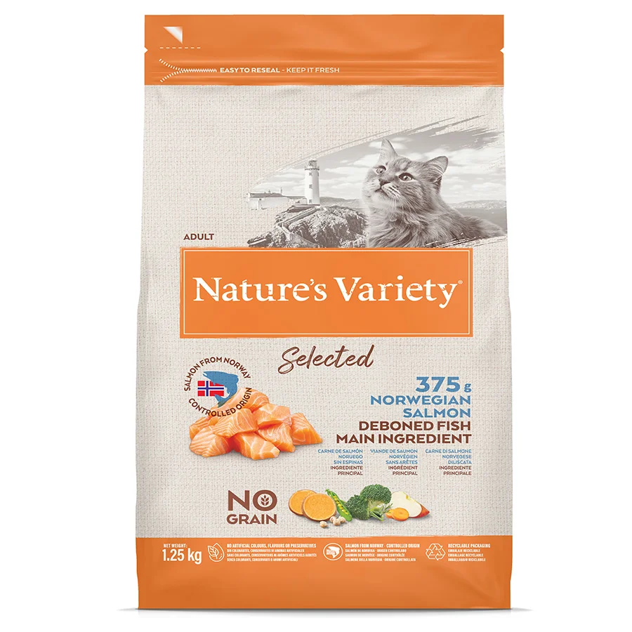 Traditional Natures Variety Selected Adult Dry Cat Food Norwegian Salmon 1.25kg Lightweight